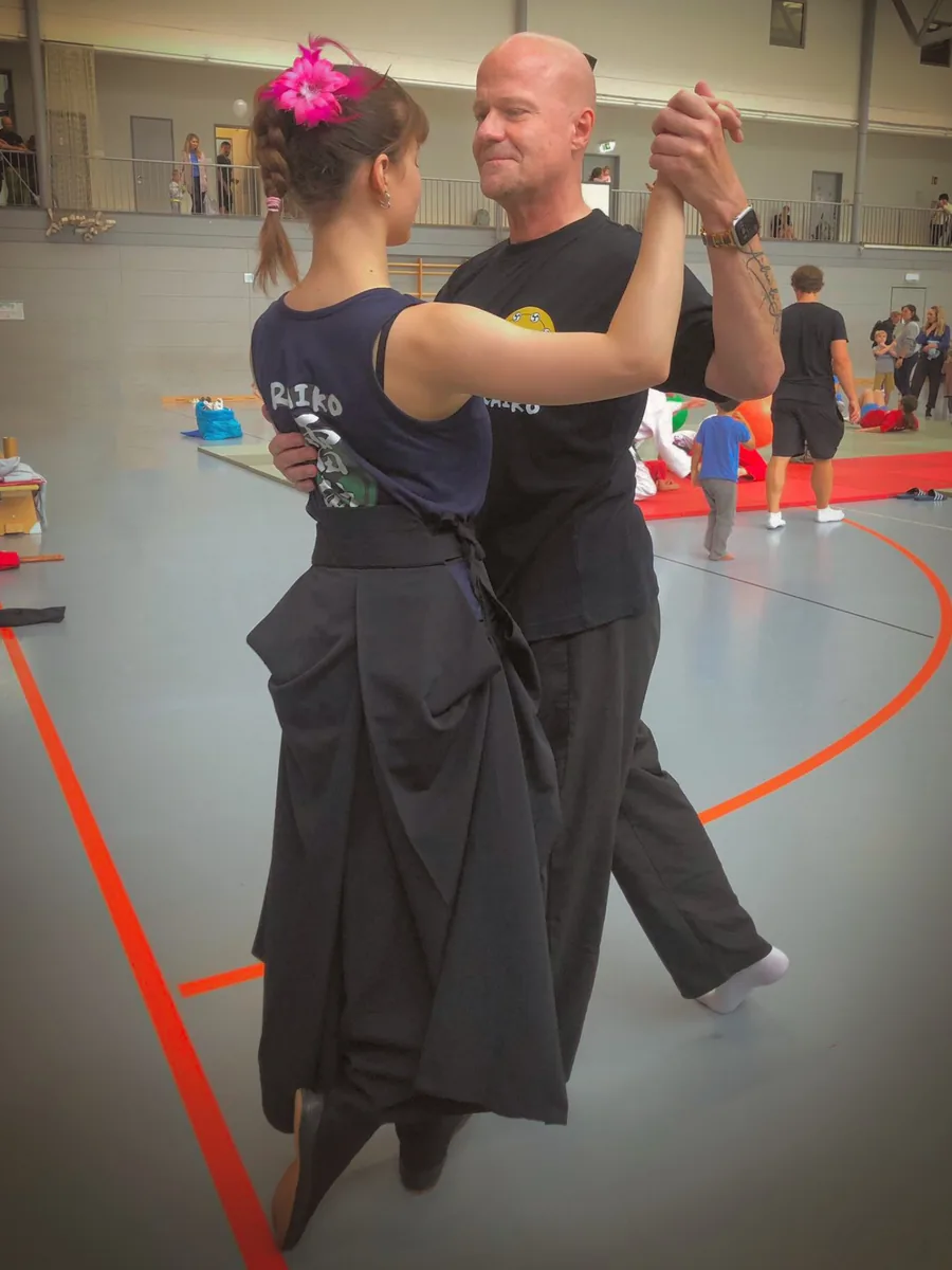 Andreas unterrichtet Tango Argentino